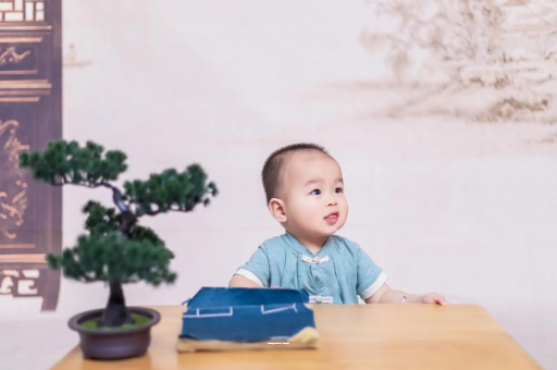 馆陶宝宝几个月用拉拉裤 馆陶宝宝几个月用拉拉裤