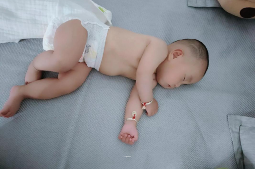 馆陶几个月宝宝会抬头
